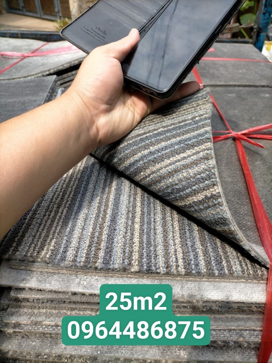 Thảm lót sàn cũ