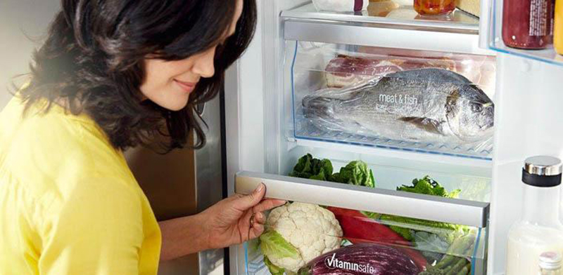 Tủ lạnh Panasonic 135 lít NR-BJ158SSV1